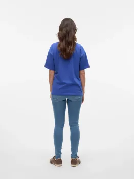 Rückansicht des MAMALICIOUS T-Shirts für Schwangere